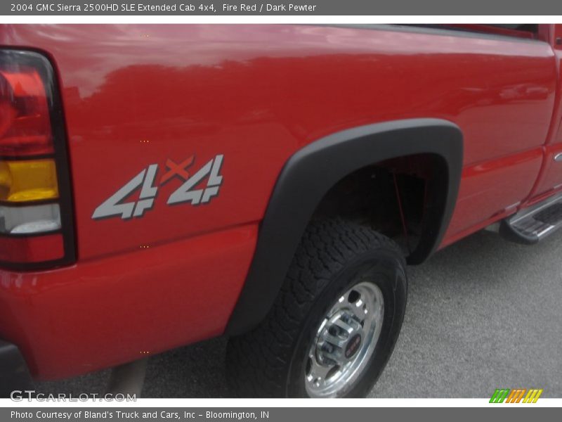 Fire Red / Dark Pewter 2004 GMC Sierra 2500HD SLE Extended Cab 4x4