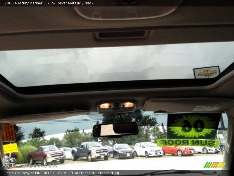 Silver Metallic / Black 2006 Mercury Mariner Luxury