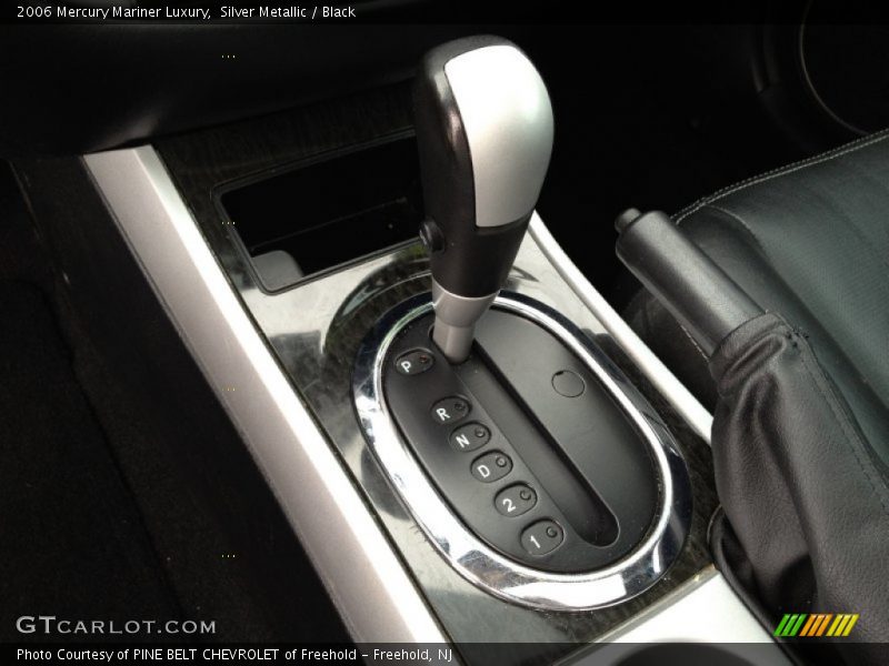  2006 Mariner Luxury 4 Speed Automatic Shifter