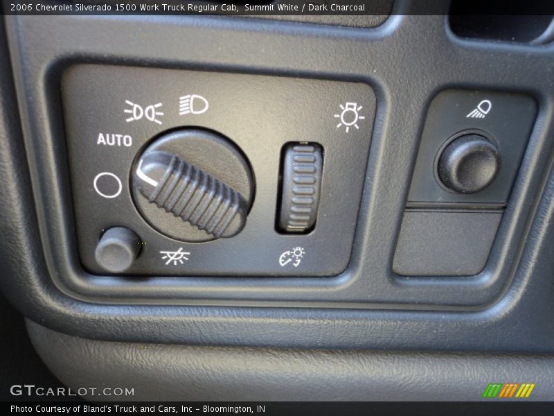 Summit White / Dark Charcoal 2006 Chevrolet Silverado 1500 Work Truck Regular Cab