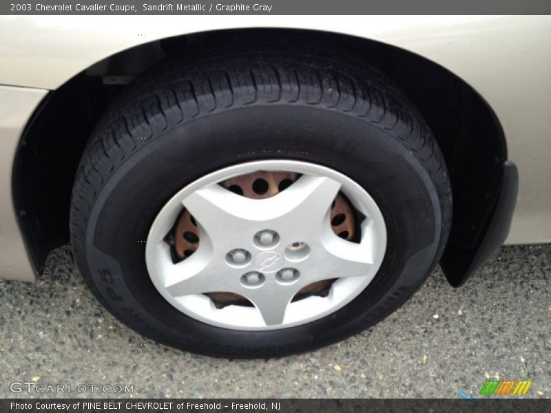 Sandrift Metallic / Graphite Gray 2003 Chevrolet Cavalier Coupe
