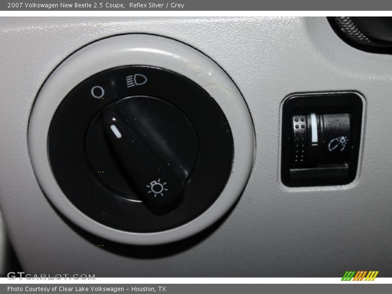 Reflex Silver / Grey 2007 Volkswagen New Beetle 2.5 Coupe