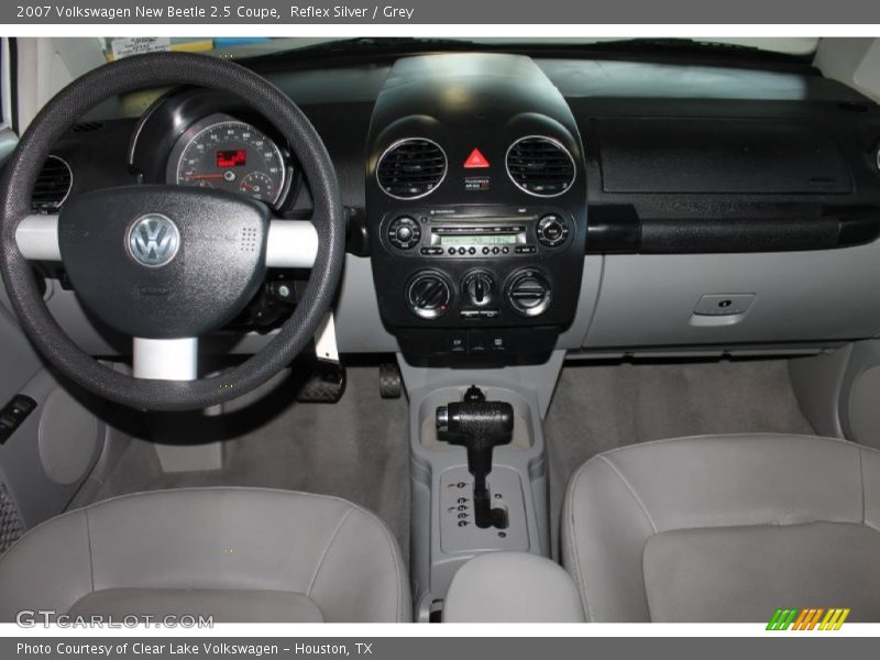 Reflex Silver / Grey 2007 Volkswagen New Beetle 2.5 Coupe