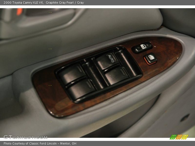 Graphite Gray Pearl / Gray 2000 Toyota Camry XLE V6