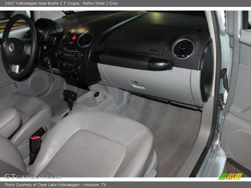 Reflex Silver / Grey 2007 Volkswagen New Beetle 2.5 Coupe