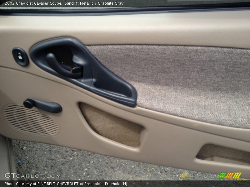 Sandrift Metallic / Graphite Gray 2003 Chevrolet Cavalier Coupe