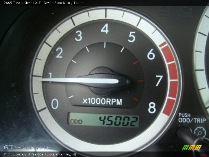 Desert Sand Mica / Taupe 2005 Toyota Sienna XLE