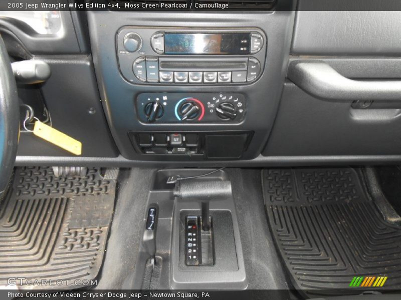 Moss Green Pearlcoat / Camouflage 2005 Jeep Wrangler Willys Edition 4x4
