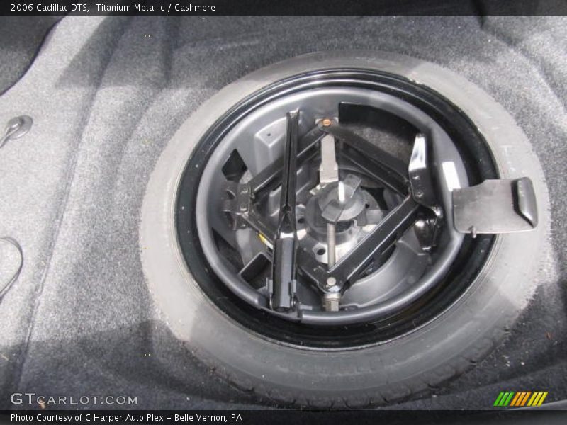Titanium Metallic / Cashmere 2006 Cadillac DTS
