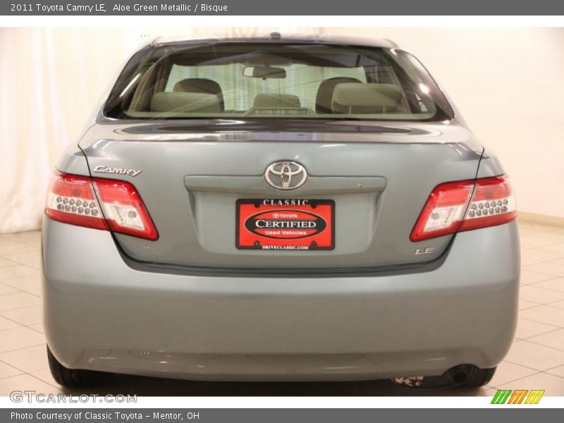 Aloe Green Metallic / Bisque 2011 Toyota Camry LE