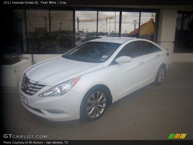 Pearl White / Gray 2011 Hyundai Sonata SE