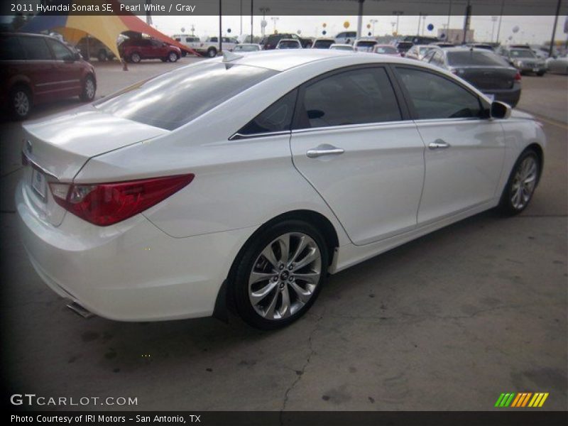 Pearl White / Gray 2011 Hyundai Sonata SE