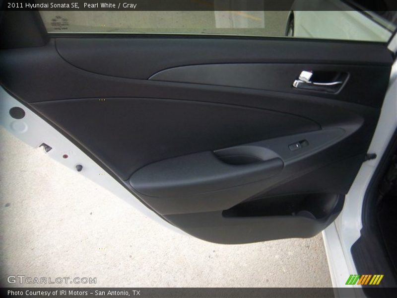 Pearl White / Gray 2011 Hyundai Sonata SE