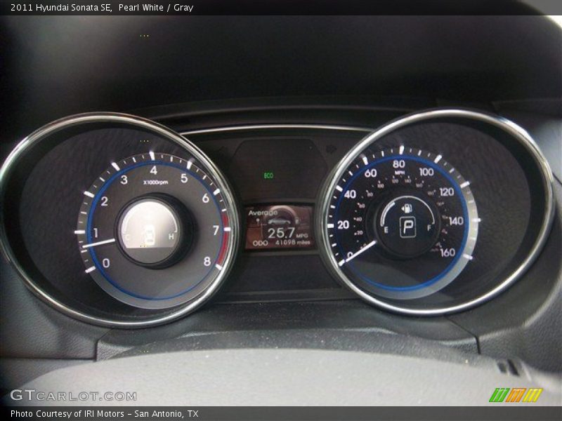 Pearl White / Gray 2011 Hyundai Sonata SE