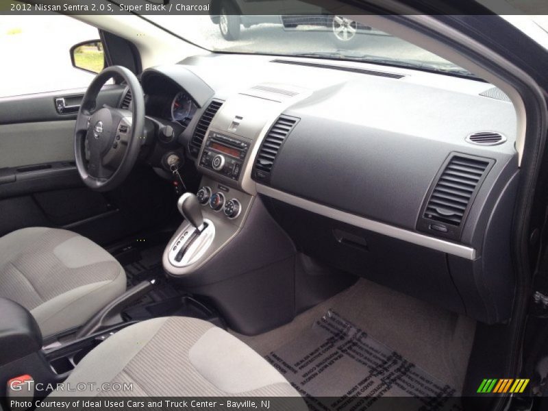 Super Black / Charcoal 2012 Nissan Sentra 2.0 S