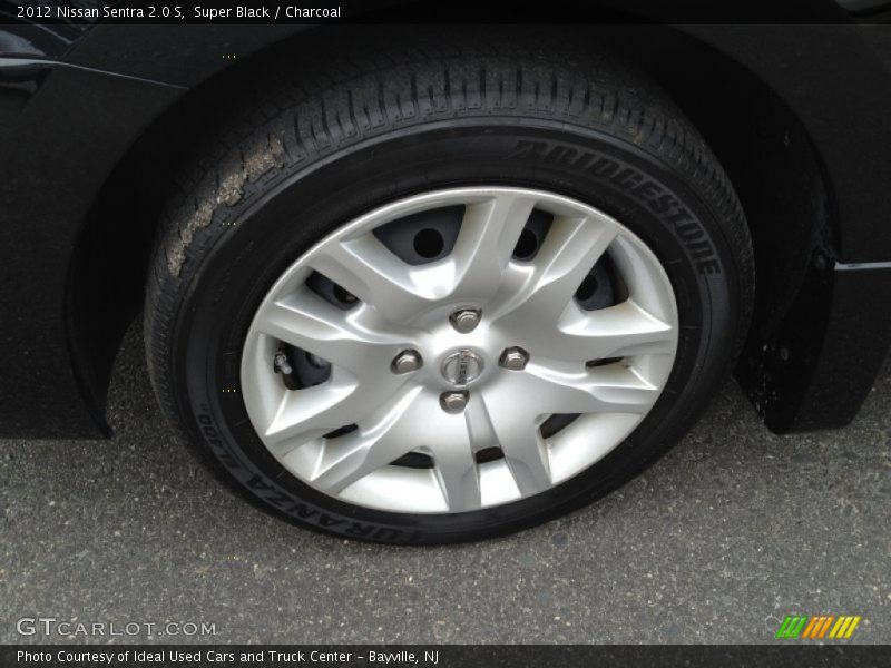 Super Black / Charcoal 2012 Nissan Sentra 2.0 S
