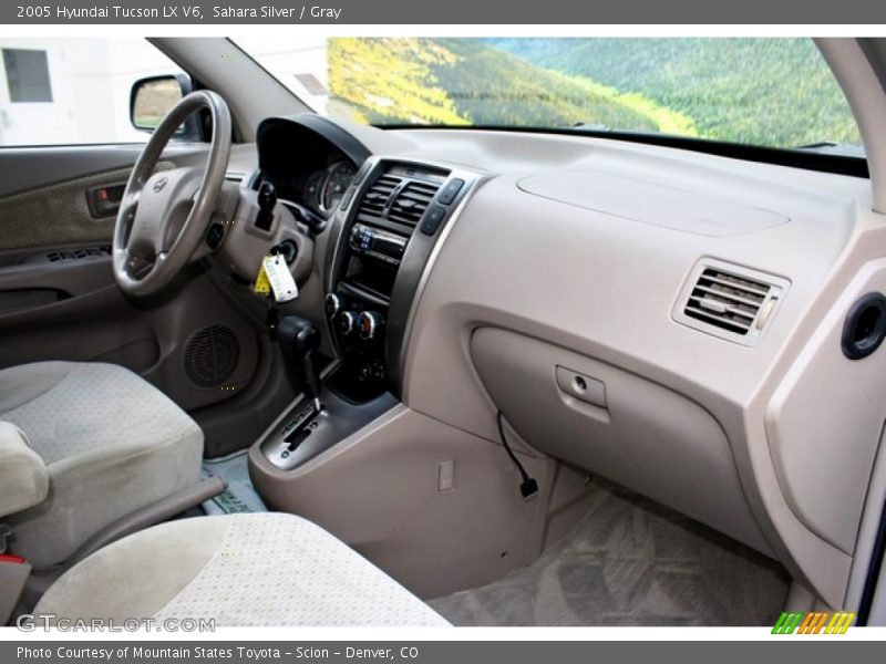 Sahara Silver / Gray 2005 Hyundai Tucson LX V6