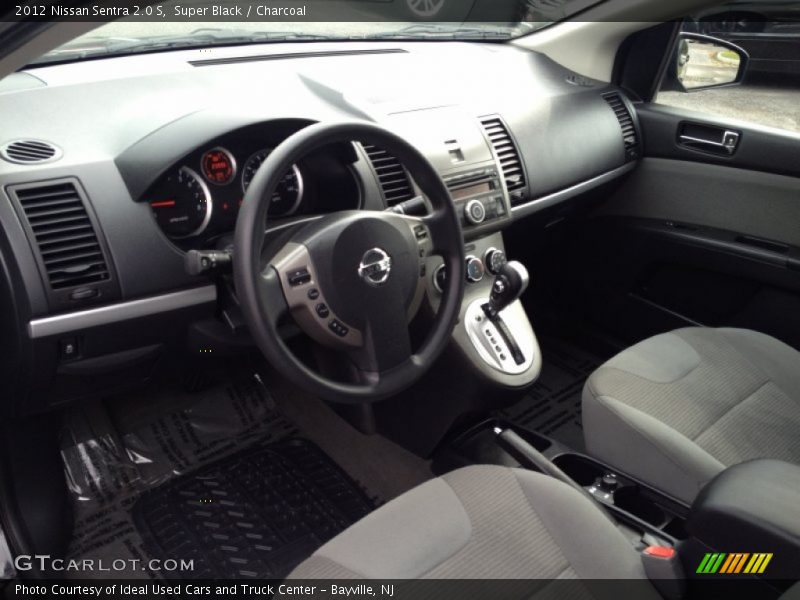 Super Black / Charcoal 2012 Nissan Sentra 2.0 S
