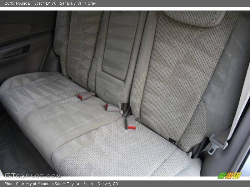 Sahara Silver / Gray 2005 Hyundai Tucson LX V6