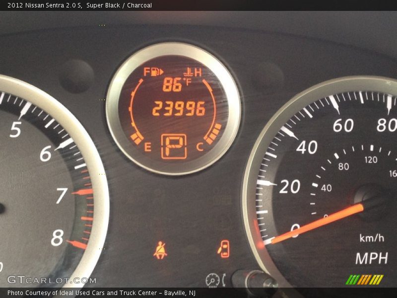 Super Black / Charcoal 2012 Nissan Sentra 2.0 S