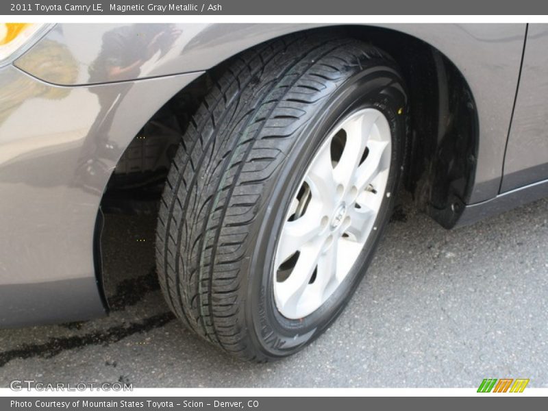Magnetic Gray Metallic / Ash 2011 Toyota Camry LE