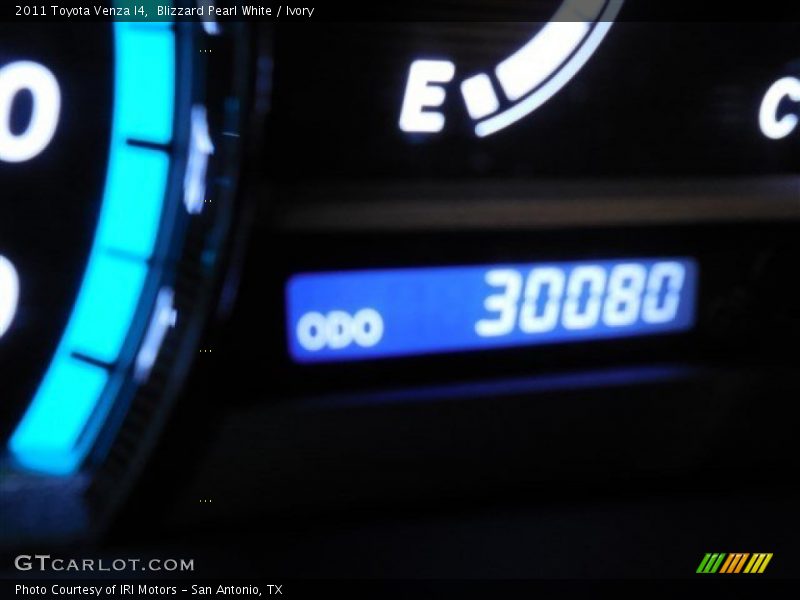 Blizzard Pearl White / Ivory 2011 Toyota Venza I4