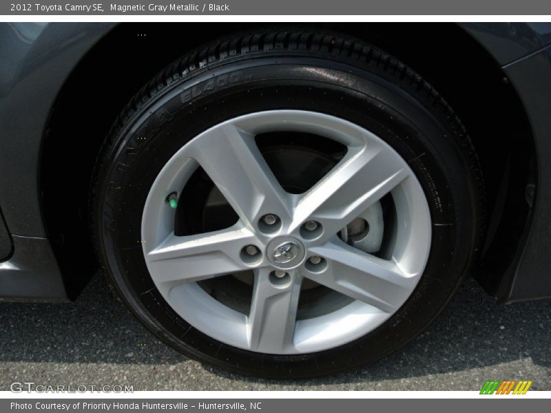 Magnetic Gray Metallic / Black 2012 Toyota Camry SE
