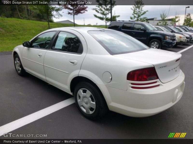 Stone White / Dark Slate Gray 2005 Dodge Stratus SXT Sedan