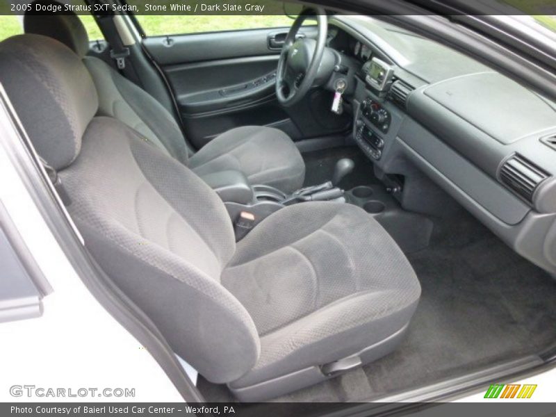 Stone White / Dark Slate Gray 2005 Dodge Stratus SXT Sedan