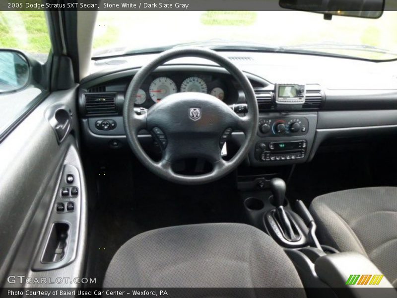 Stone White / Dark Slate Gray 2005 Dodge Stratus SXT Sedan