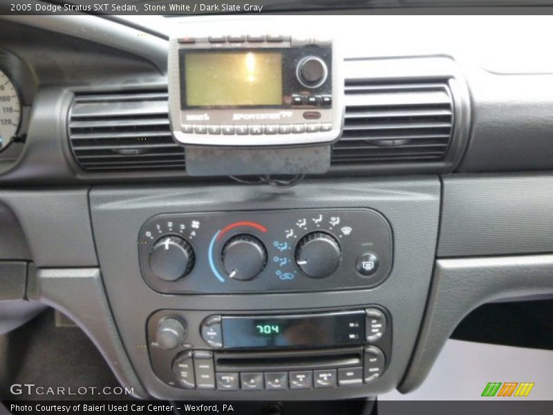 Stone White / Dark Slate Gray 2005 Dodge Stratus SXT Sedan