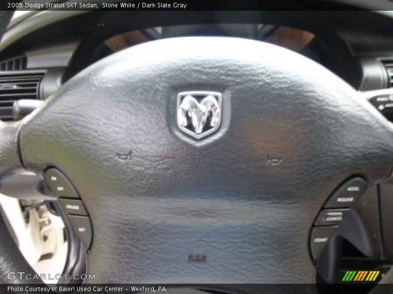 Stone White / Dark Slate Gray 2005 Dodge Stratus SXT Sedan