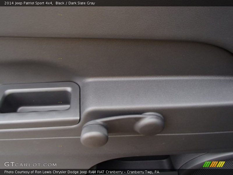 Black / Dark Slate Gray 2014 Jeep Patriot Sport 4x4