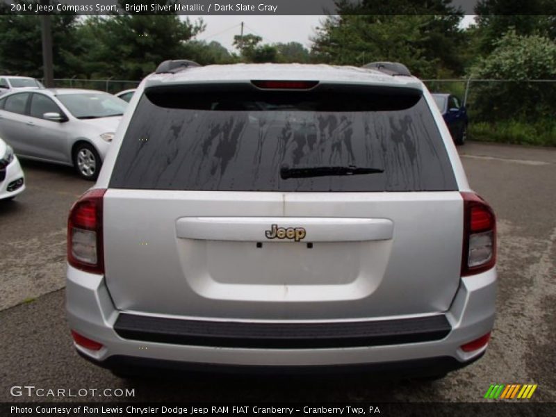 Bright Silver Metallic / Dark Slate Gray 2014 Jeep Compass Sport