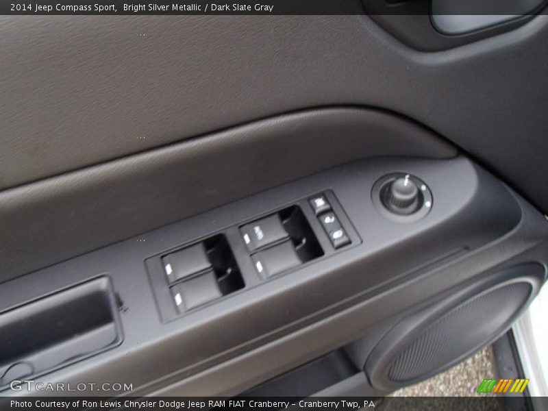 Bright Silver Metallic / Dark Slate Gray 2014 Jeep Compass Sport