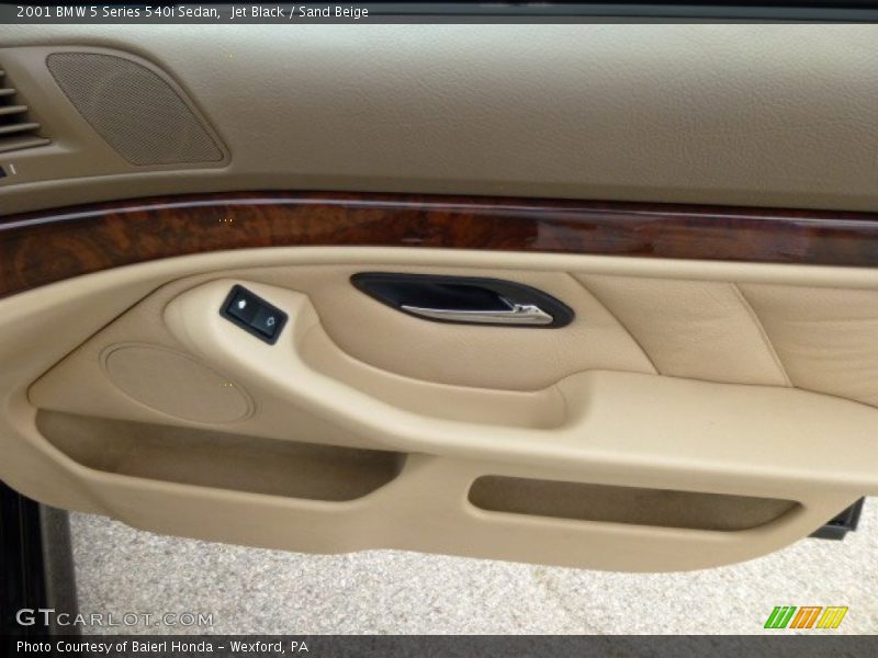 Jet Black / Sand Beige 2001 BMW 5 Series 540i Sedan