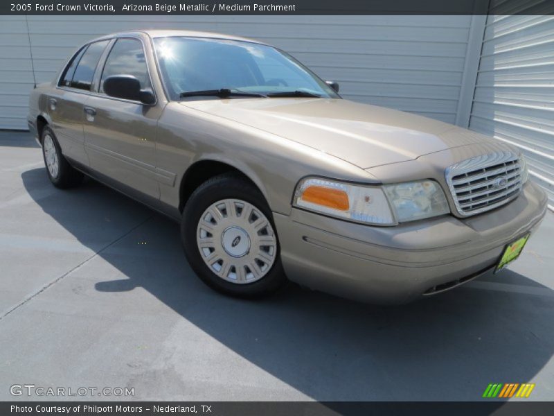 Arizona Beige Metallic / Medium Parchment 2005 Ford Crown Victoria