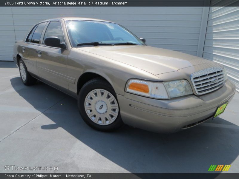 Arizona Beige Metallic / Medium Parchment 2005 Ford Crown Victoria