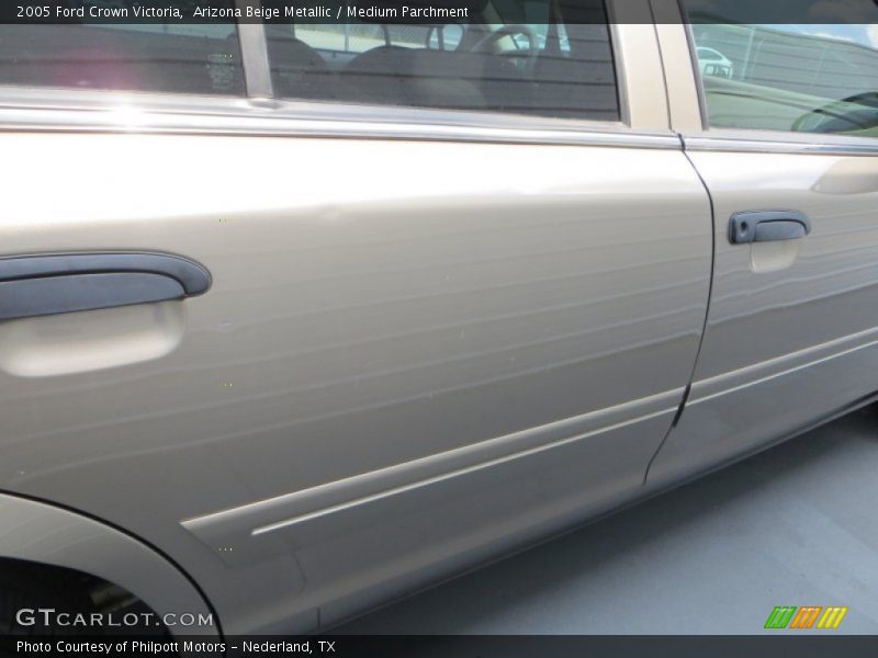 Arizona Beige Metallic / Medium Parchment 2005 Ford Crown Victoria