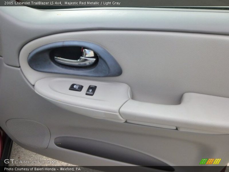 Majestic Red Metallic / Light Gray 2005 Chevrolet TrailBlazer LS 4x4