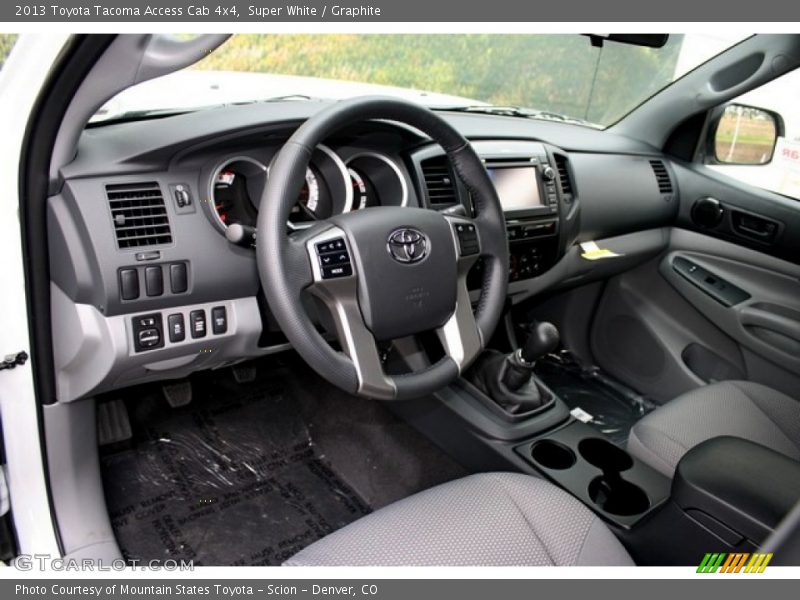 Super White / Graphite 2013 Toyota Tacoma Access Cab 4x4