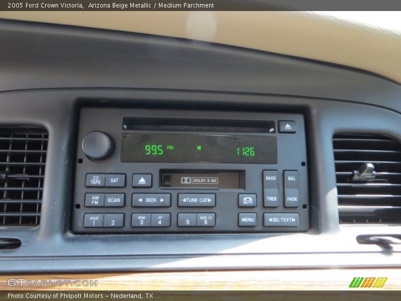 Audio System of 2005 Crown Victoria 