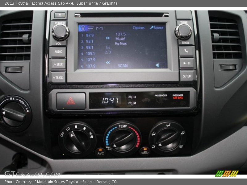 Super White / Graphite 2013 Toyota Tacoma Access Cab 4x4