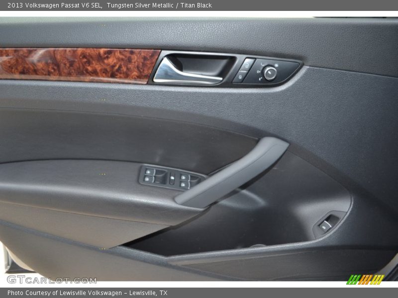 Tungsten Silver Metallic / Titan Black 2013 Volkswagen Passat V6 SEL