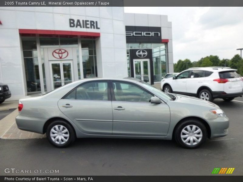 Mineral Green Opalescent / Taupe 2005 Toyota Camry LE