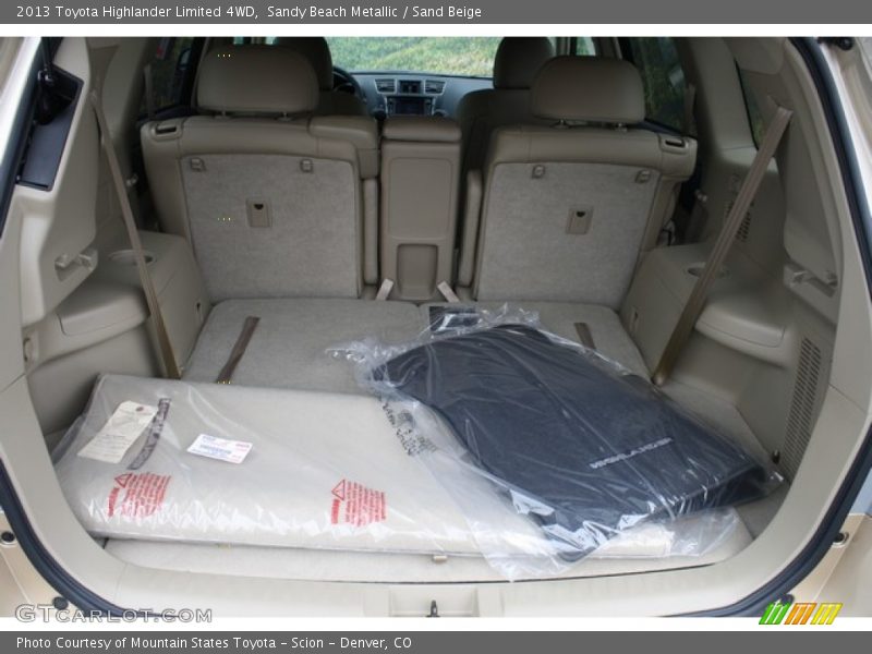 Sandy Beach Metallic / Sand Beige 2013 Toyota Highlander Limited 4WD