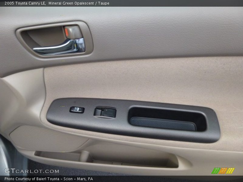 Mineral Green Opalescent / Taupe 2005 Toyota Camry LE