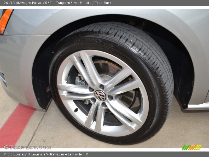 Tungsten Silver Metallic / Titan Black 2013 Volkswagen Passat V6 SEL