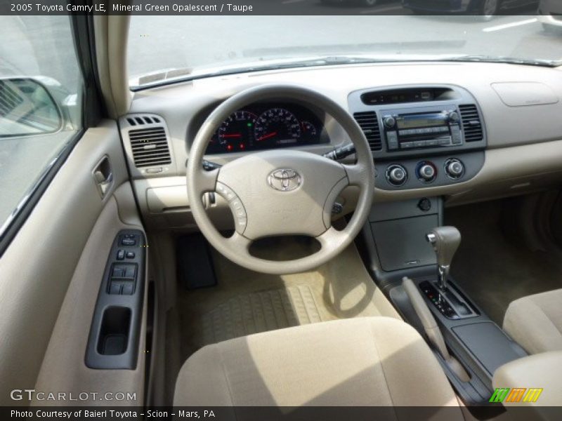 Mineral Green Opalescent / Taupe 2005 Toyota Camry LE