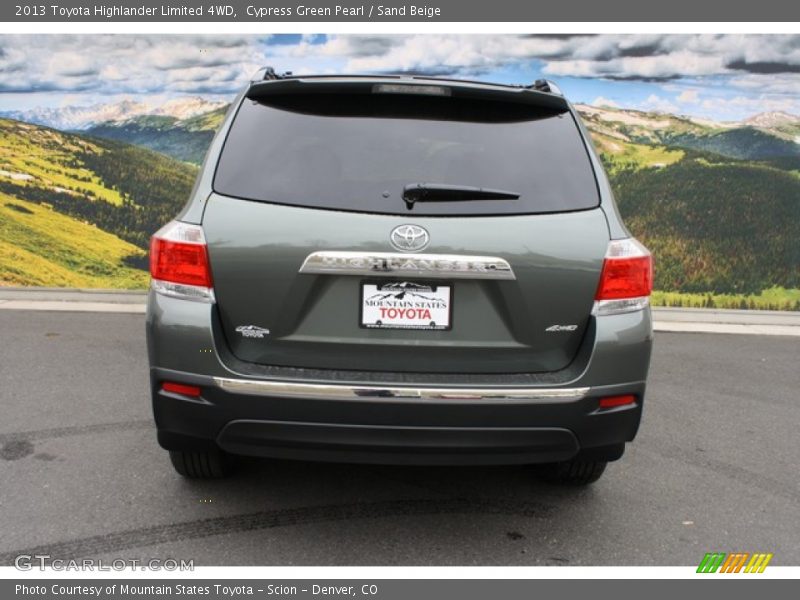 Cypress Green Pearl / Sand Beige 2013 Toyota Highlander Limited 4WD